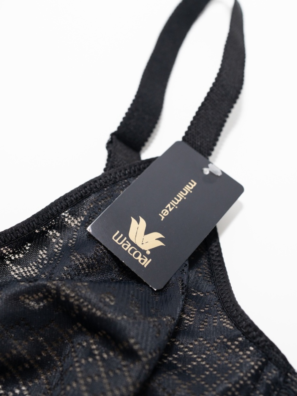 Wacoal - Visual Effects Minimizer Bra - Picture 3 of 7